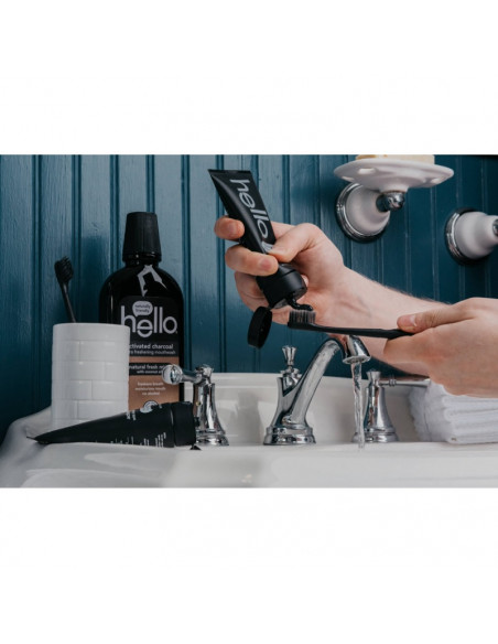 Отбеливающая зубная паста Hello Activated Charcoal Epic Whitening With Fresh Mint + Coconut Oil фото 6