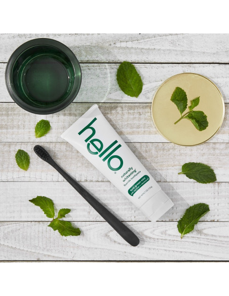 Отбеливающая зубная паста Hello Naturally Healthy Whitening Tea Tree + Coconut Oil фото 6